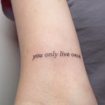 Fine Line Tattoo Schriftzug